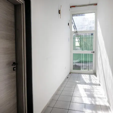 Alter 26 Urban With Free Parking - Happy Apartment